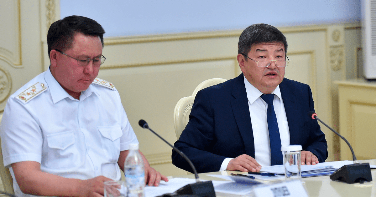 Акылбек Жапаров считает, что снизить коррупцию помогут цифровизация и повышение зарплат чиновникам изображение публикации