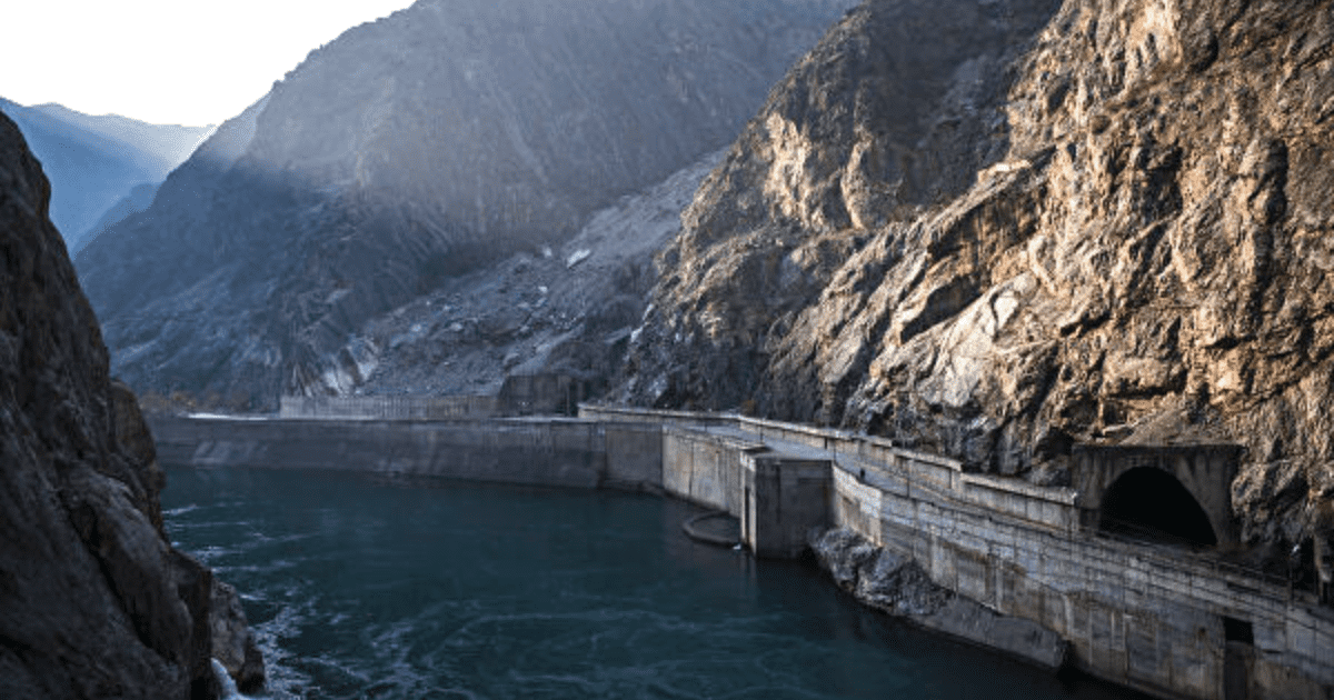 Возвращаем долг: Кыргызстан будет сбрасывать Казахстану по 330 млн кубометров воды три года подряд изображение публикации