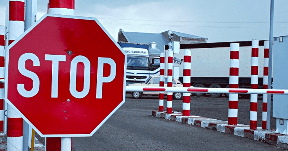 Запрет на выезд из-за долгов: В суде рассказали, как проверить наличие временного ограничения изображение публикации