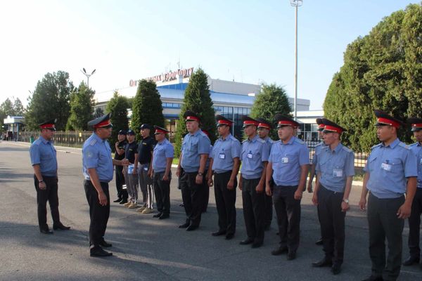 УВД вызвало на допрос 105 работающих в аэропорту «Ош» таксистов и усилило контроль за порядком изображение публикации