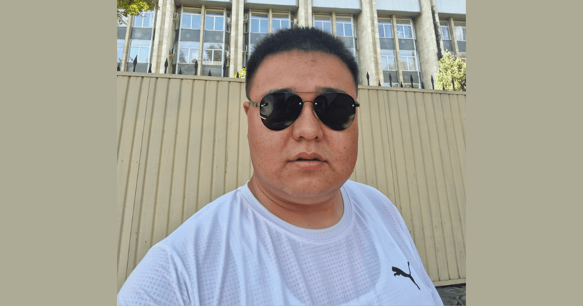 Бывший депутат прибыл на допрос в ГКНБ — обещает раскрыть коррупционные схемы СЭЗ и Минсельхоза на 1 млрд сом изображение публикации