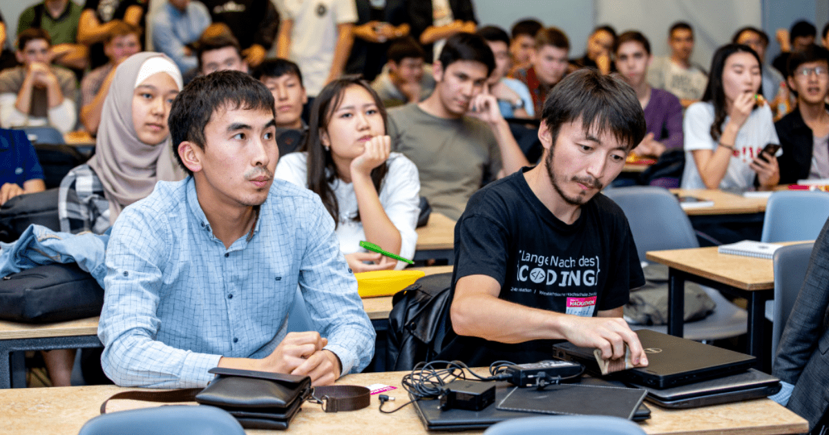 В более 20 ВУЗах страны открылись бизнес-инкубаторы для студенческих стартапов изображение публикации