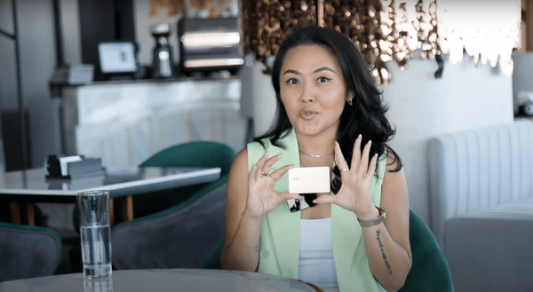 Хотите выиграть 10 тысяч сомов на золотой карте? Участвуйте в розыгрыше от Economist.kg и Кыргызкоммерцбанка изображение публикации