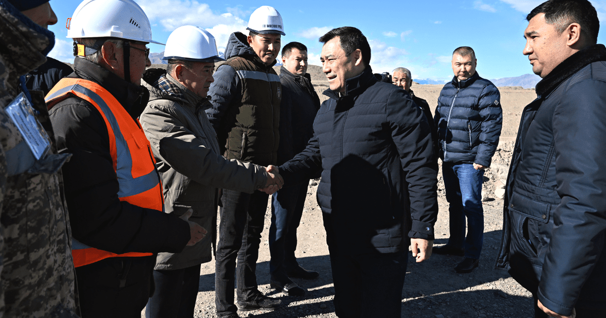 Садыр Жапаров ознакомился со строительством железной дороги Балыкчы — Кочкор — Кара-Кече изображение публикации