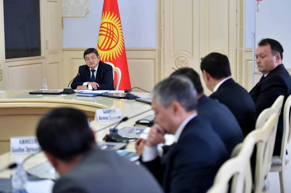 «Ни учета, ни контроля», — Акылбек Жапаров раскритиковал работу Минприроды Кыргызстана изображение публикации