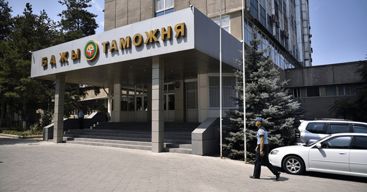 До конца года Таможенная служба намерена собрать 75 млрд сомов — на 23.5 млрд меньше плана изображение публикации