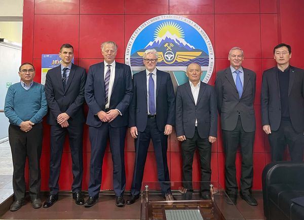 Британские эксперты помогут авиакомпаниям КР выйти из «черного списка» Евросоюза в 2023 году изображение публикации