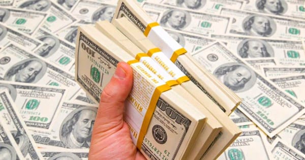 Нужно срочно ввести налог и забрать 30%-40% сверхприбыли банков от валютных операций – Бекешев изображение публикации