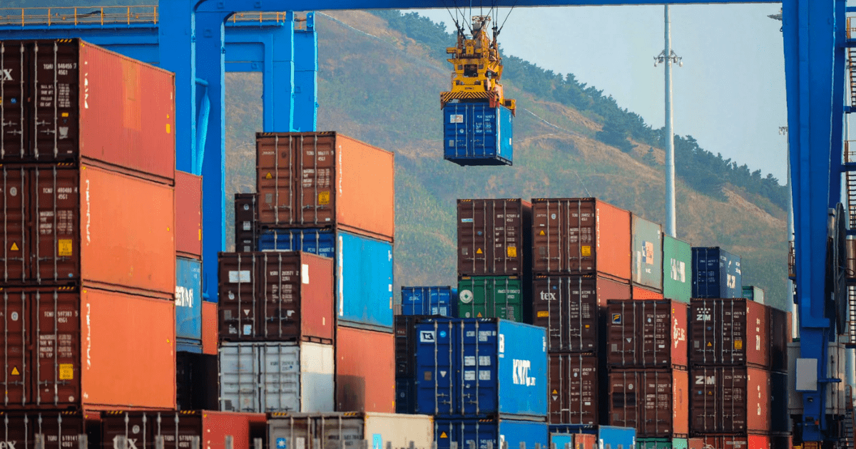 Экспорт товаров из Кыргызстана упал на 23% изображение публикации