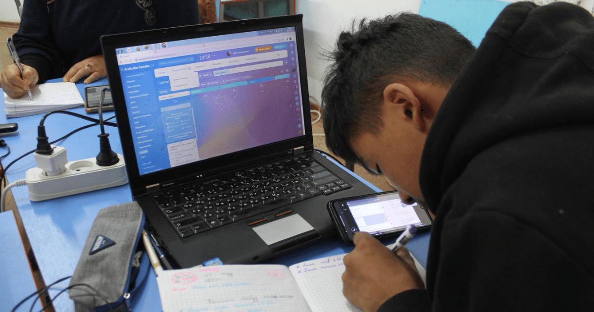 Жители Барскоона смогут зарабатывать до 100 тысяч сомов не выходя из дома изображение публикации