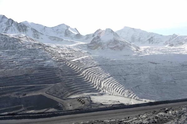 Узбекистан намерен нарастить добычу золота в 1.5 раза изображение публикации