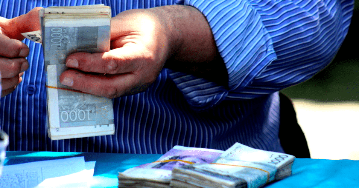 Главный бухгалтер Госстроя подделал документы и присвоил 6 млн сомов — его задержали изображение публикации