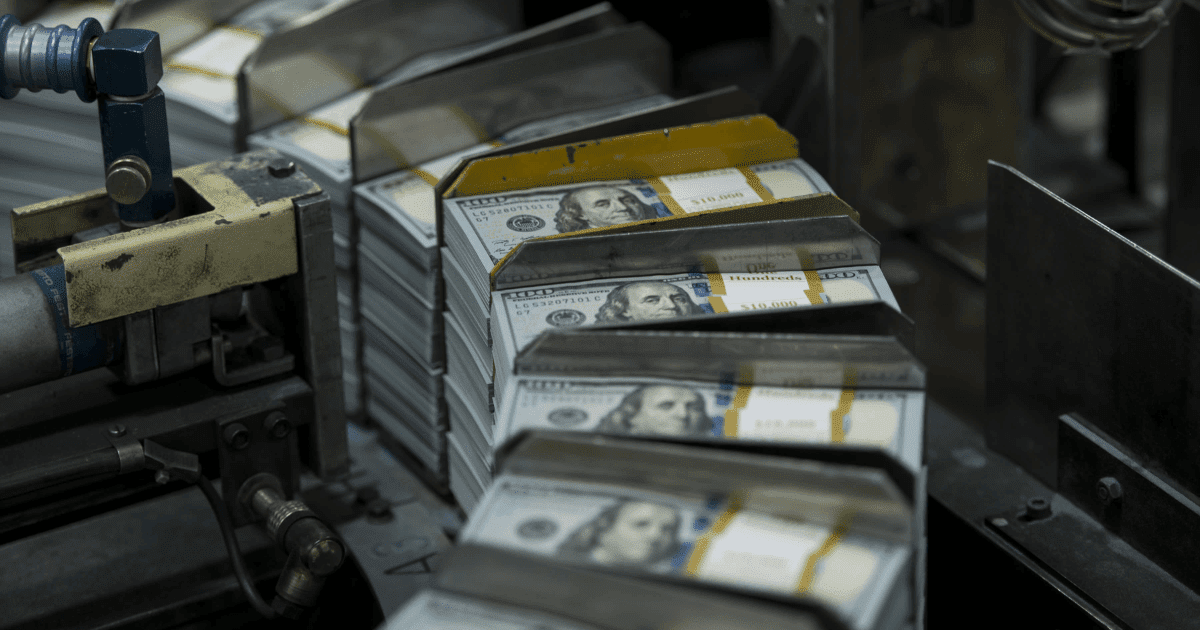 На погашение госдолга в 2022 году потрачены рекордные в истории 33.6 млрд сомов изображение публикации