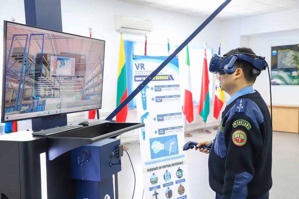 Систему виртуальной реальности внедрили в обучение таможенников Кыргызстана изображение публикации