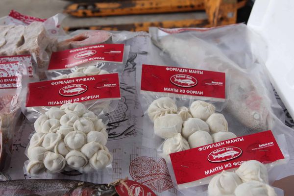 Манты и чучвара из форели – USAID помог расширить производство рыбной фермы в Кыргызстане изображение публикации