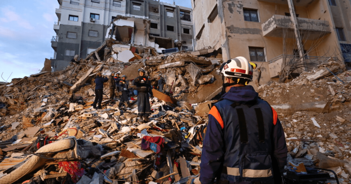 Почти 45 млн сомов собрали кыргызстанцы пострадавшим в Турции изображение публикации