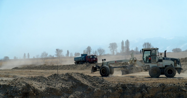 Минтранс начал прокладывать дорогу из Балыкчы в Каракол по южному берегу Иссык-Куля изображение публикации