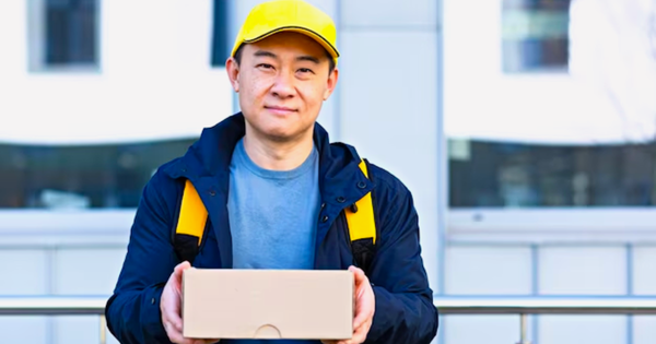 Выручка от почтовой и курьерской деятельности составила 1.1 млрд сомов в прошлом году изображение публикации