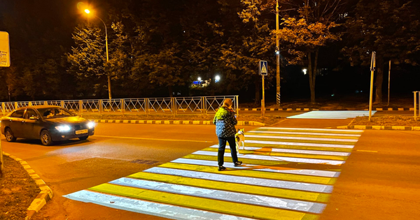 Депутат предложил освещать пешеходные переходы проекторами — одно устройство стоит от $500 изображение публикации