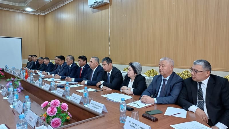 Кыргызстан и Таджикистан обсудили делимитацию границы изображение публикации