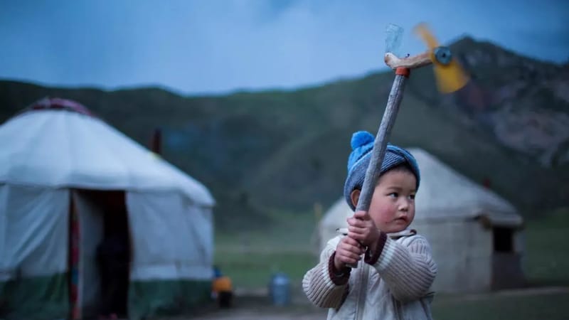 Почти 45 тысяч детей в Кыргызстане перестали получать соцпособия изображение публикации