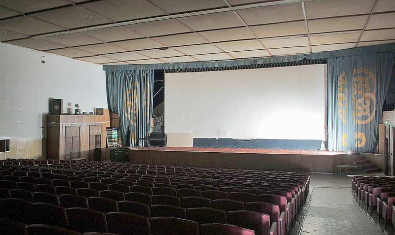 В Узгене впервые за 50 лет проведут ремонт старого кинотеатра изображение публикации