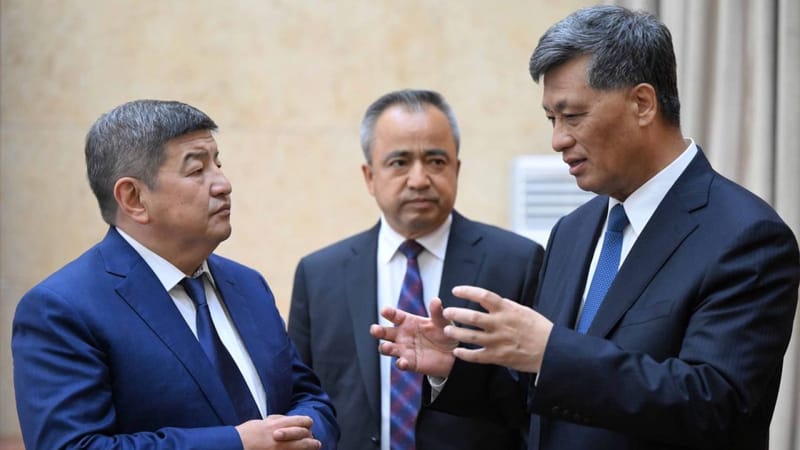 Кыргызстан предложил Китаю построить центры электронной коммерции в Ошской и Нарынской областях изображение публикации