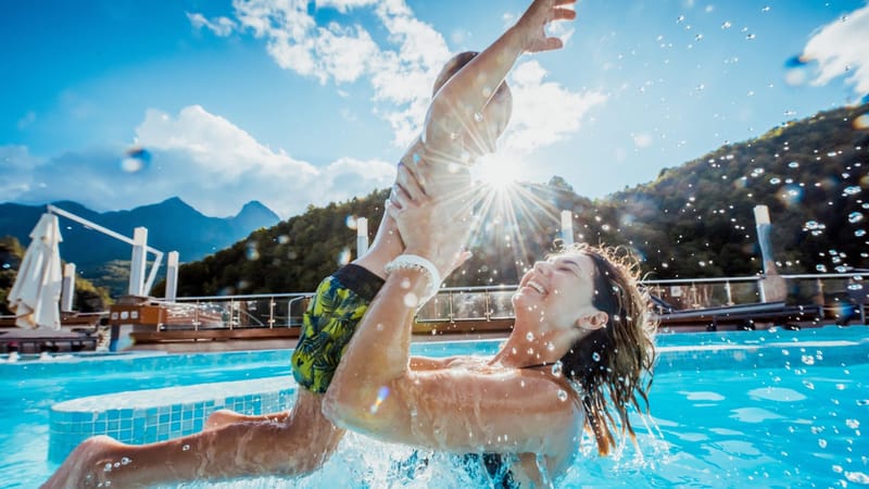 Сколько стоит отдых в открытых бассейнах и аквапарках Бишкека – обзор изображение публикации
