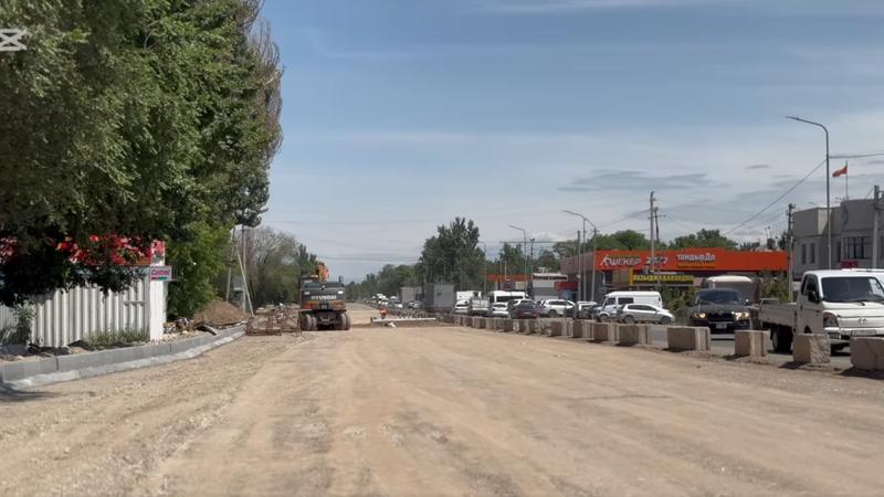 Министр транспорта потребовал уложить перый слой асфальта на трассе Бишкек – Кант до середины июня изображение публикации