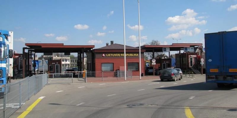 Литва временно закрыла два КПП на границе с Беларусью: МИД КР предупреждает о задержках изображение публикации