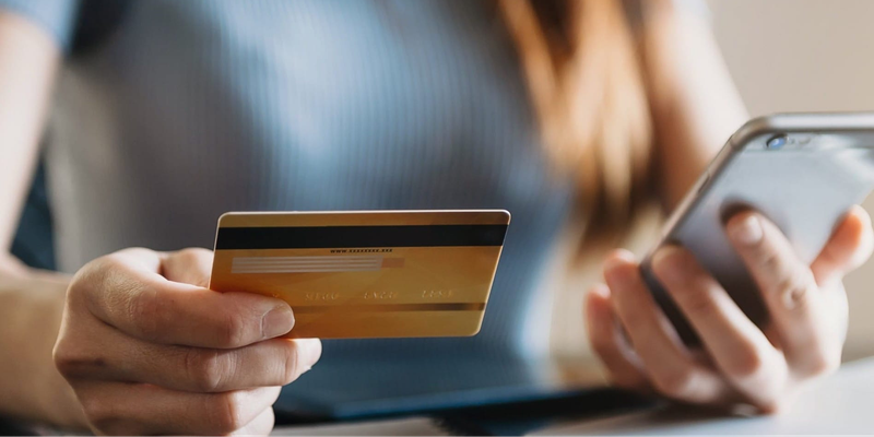 НБ КР запретил комиссии на онлайн-переводы в сомах и выдачу международных переводов в 2026 году изображение публикации