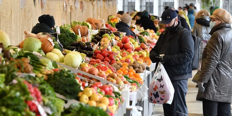 Во всех регионах КР до июня 2026 года пройдут ярмарки с дешевыми соцпродуктами изображение публикации