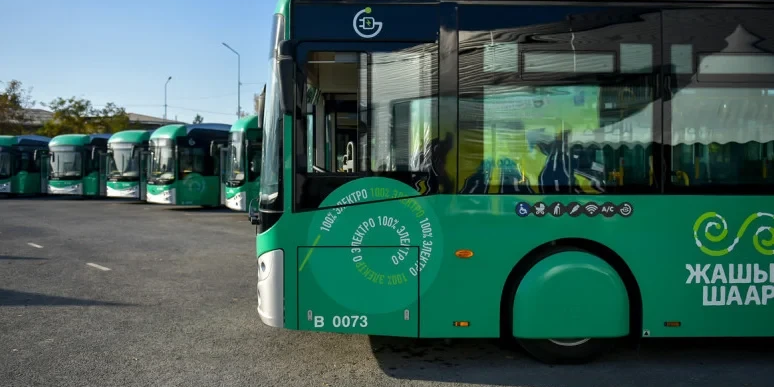 Электробус маршрута №66 в Бишкеке, конечная остановка перенесена в жилой квартал «Жаштар».