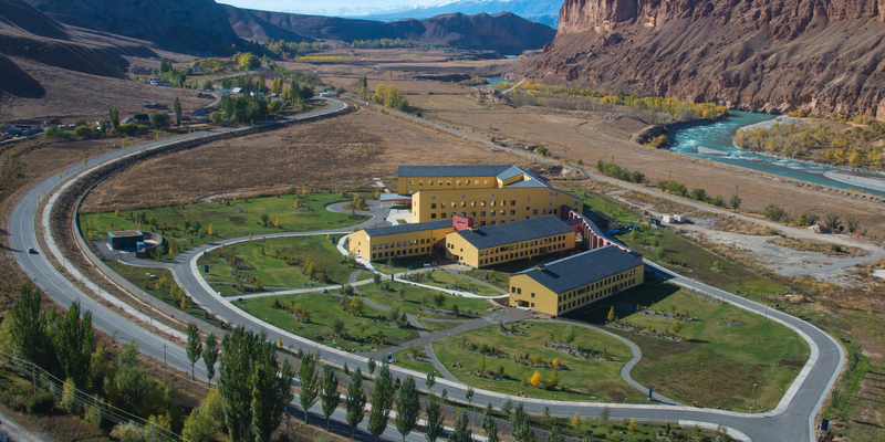 Кабмин передал мэрии Нарына 223 га земли УЦА