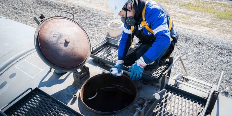 За 11 месяцев в Кыргызстане промаркировано более 2 млн тонн ГСМ изображение публикации