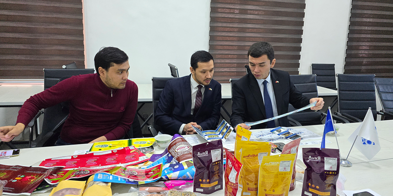 Торгпред КР провел переговоры с ТПП и СЭЗ «Наманган»