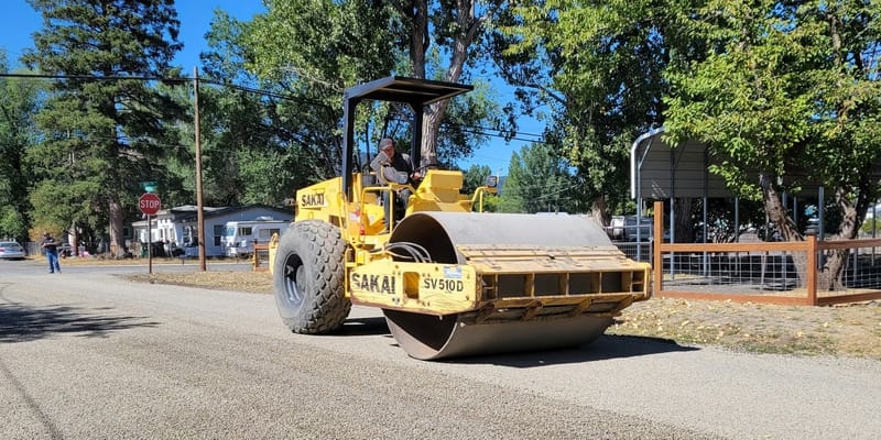 «Ошские городские дороги» объявили тендеры на ремонт улиц на 709 млн сомов