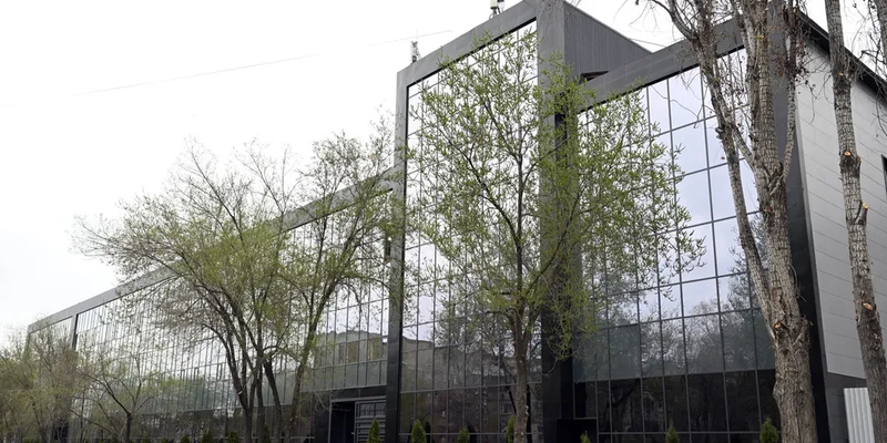 Жапаров ввел тестовый режим финансирования ГУ «Кызмат» на 2026 год изображение публикации