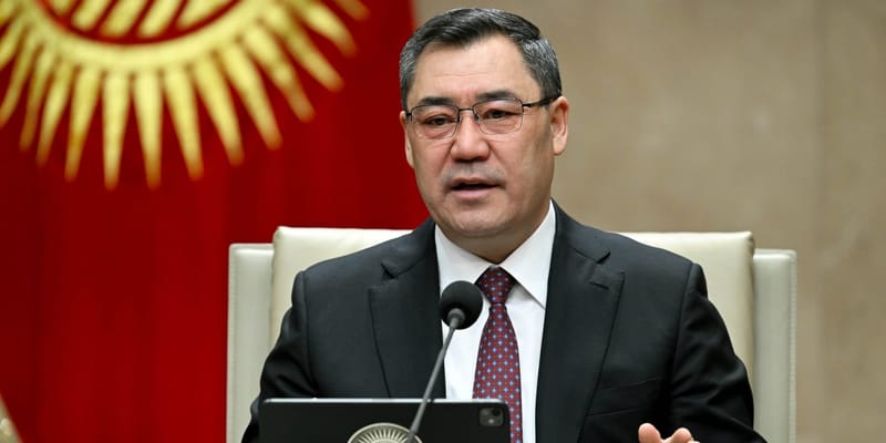 Президент обсудил с бизнесом, как ускорить рост легкой промышленности в КР изображение публикации