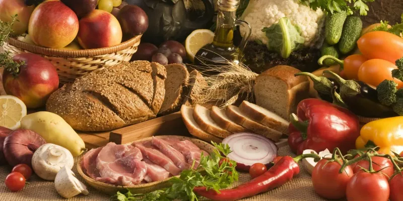 Еда разогнала инфляцию: фрукты +39.4%, мясо +13.6% и масла +16.2%