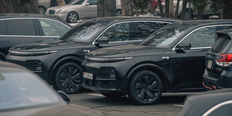 Новые Li Xiang L7 для депутатов ЖК КР. Фото: Telegram-канал «Короче».