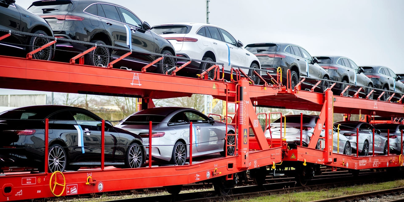 Кыргызстан стал лидером ЕАЭС по ввозу новых авто в Россию в 2025 году изображение публикации