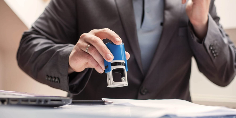 Госфиннадзор зарегистрировал акции шести компаний и обновил реестр ломбардов изображение публикации