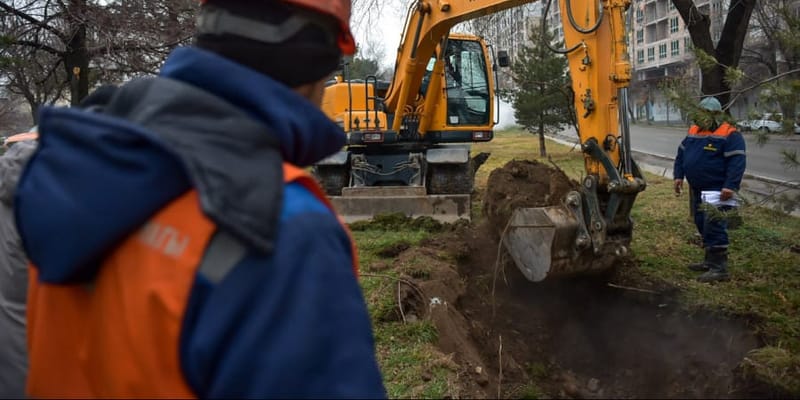 Авария на теплосети в Бишкеке: когда в микрорайонах подключат горячую воду изображение публикации