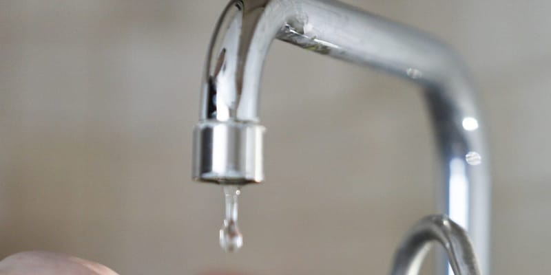 В трех жилмассивах Бишкека 26 февраля отключат воду на 11 часов — список районов изображение публикации