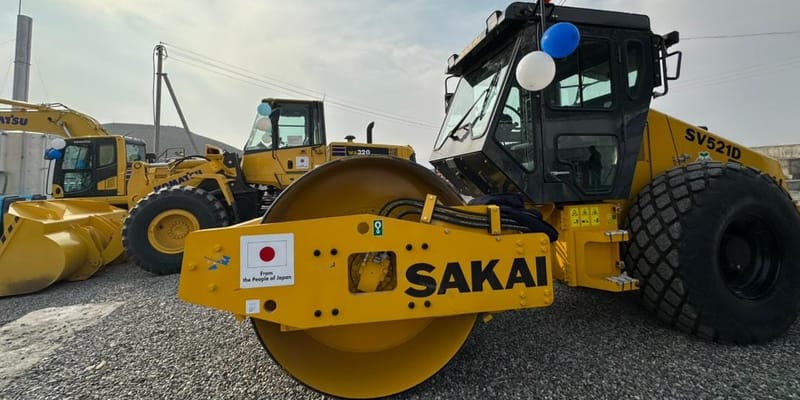 Баткенская область получила 43 единицы спецтехники и новый асфальтобетонный завод изображение публикации