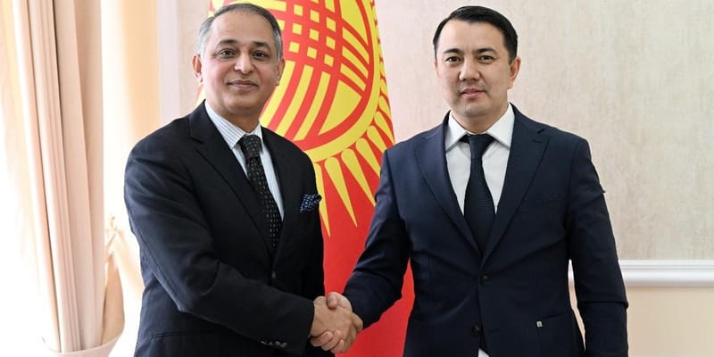 Ворота в регион: Марлен Маматалиев обсудил с послом Пакистана расширение торговли изображение публикации