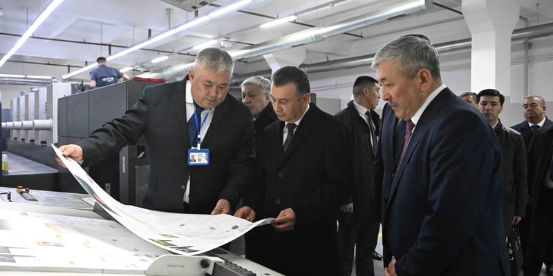 Премьер-министр Таджикистана Кохир Расулзода в ОАО «Учкун» и ГУ «Кызмат».