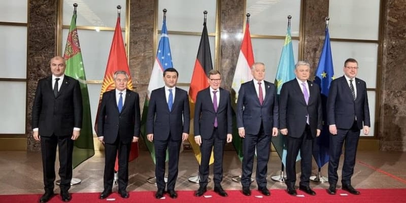 Жээнбек Кулубаев в Берлине пригласил бизнес Германии в гидроэнергетику и IT изображение публикации