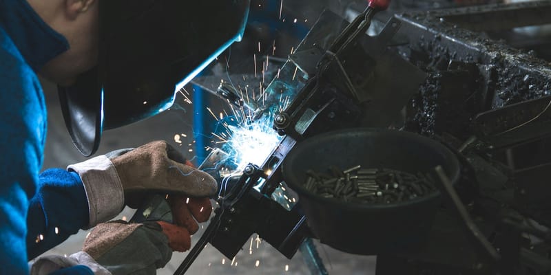 Пятикратный рост за 15 лет: объем промышленности Кыргызстана достиг рекордных 800 млрд сомов изображение публикации